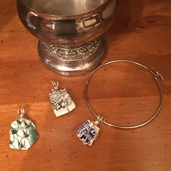 Tiny Pieces Charm & Bracelet